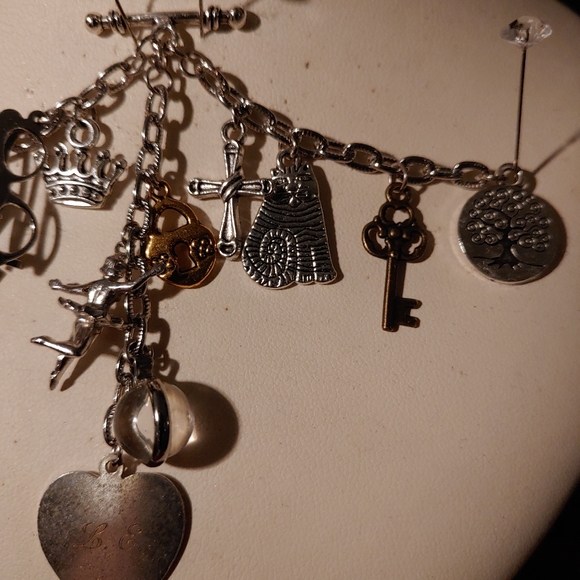 Custom life story charm necklaces! - Picture 3 of 6